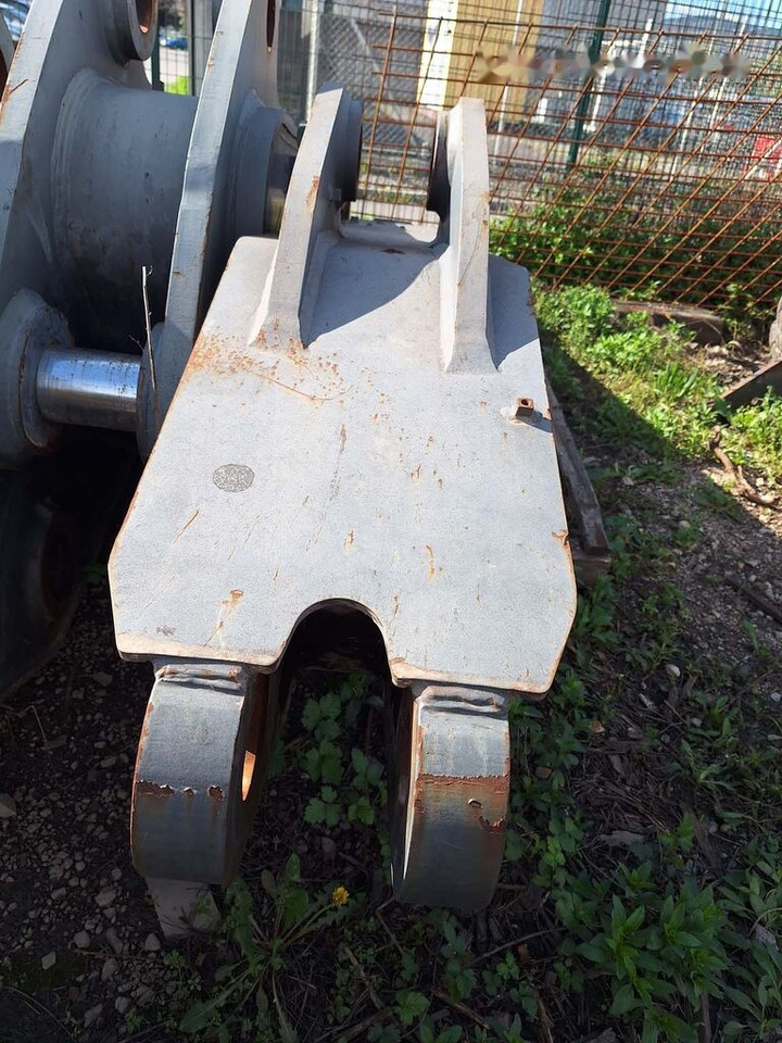 Volvo dipper arm 2600 mm 14577191 Volvo EC300D, EC300E - Boom for Excavator: picture 3 Volvo dipper arm 2600 mm 14577191 Volvo EC300D, EC300E - Boom for Excavator: picture 3