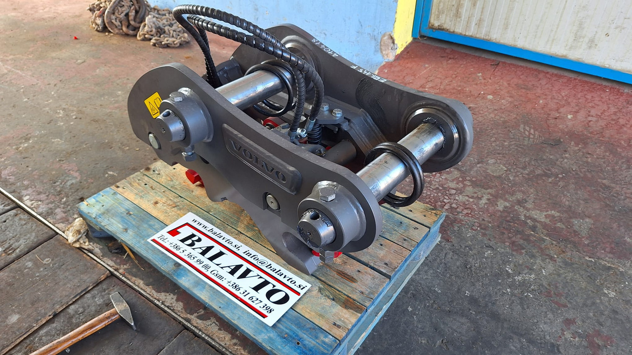 Volvo hydraulic quick coupler UNI65 - Quick coupler for Excavator: picture 5 Volvo hydraulic quick coupler UNI65 - Quick coupler for Excavator: picture 5