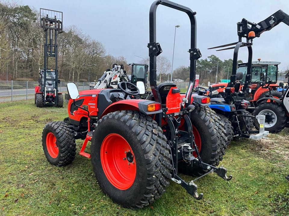 KIOTI Traktor DK 5020 wenig Stunden Rasenbereifung - Mini tractor: picture 4 KIOTI Traktor DK 5020 wenig Stunden Rasenbereifung - Mini tractor: picture 4