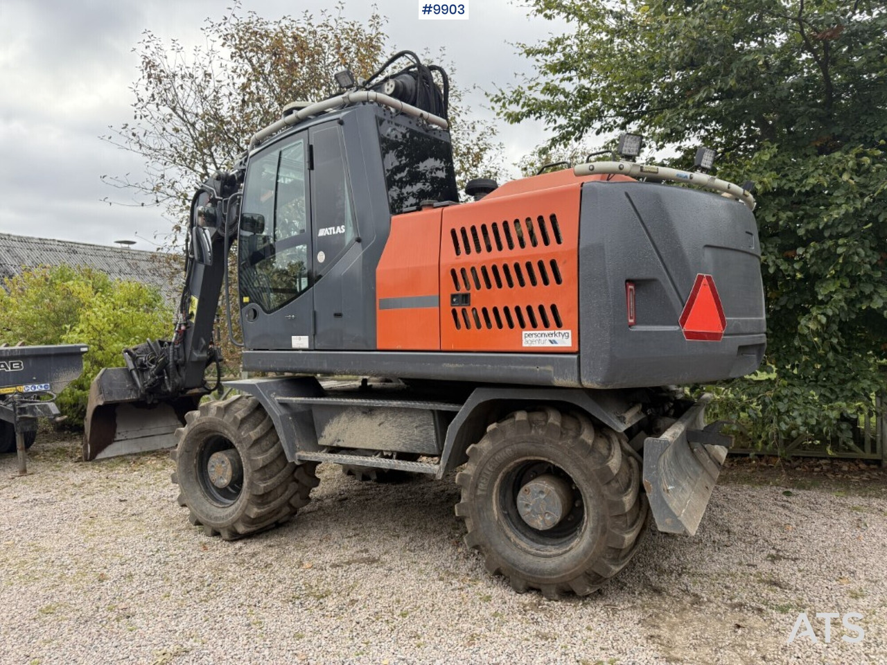 Atlas 160 wheel excavator with tiltrotator and attachments - Wheel excavator: picture 3 Atlas 160 wheel excavator with tiltrotator and attachments - Wheel excavator: picture 3