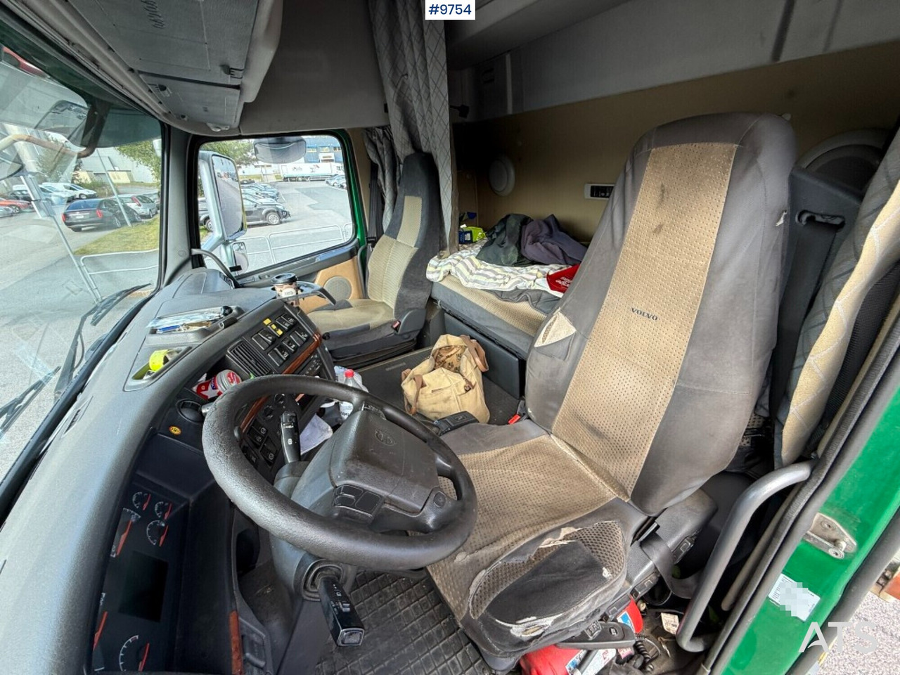 Box Truck Volvo FH 480 with 4-axle Ekeri trailer (VIDEO) - Box truck: picture 5 Box Truck Volvo FH 480 with 4-axle Ekeri trailer (VIDEO) - Box truck: picture 5