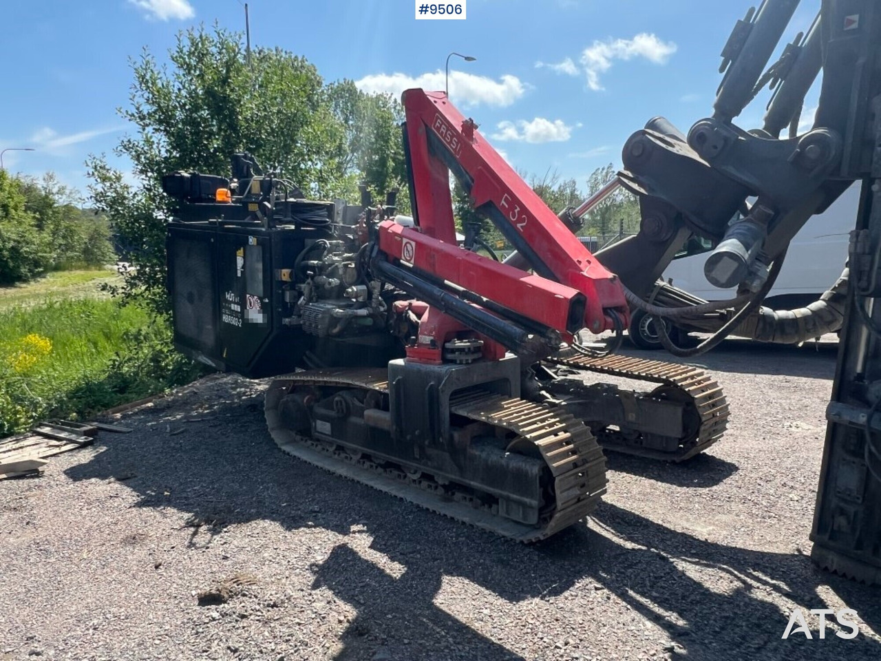 Drill rig Hütte with Fassi F32 crane - Drilling rig: picture 3 Drill rig Hütte with Fassi F32 crane - Drilling rig: picture 3