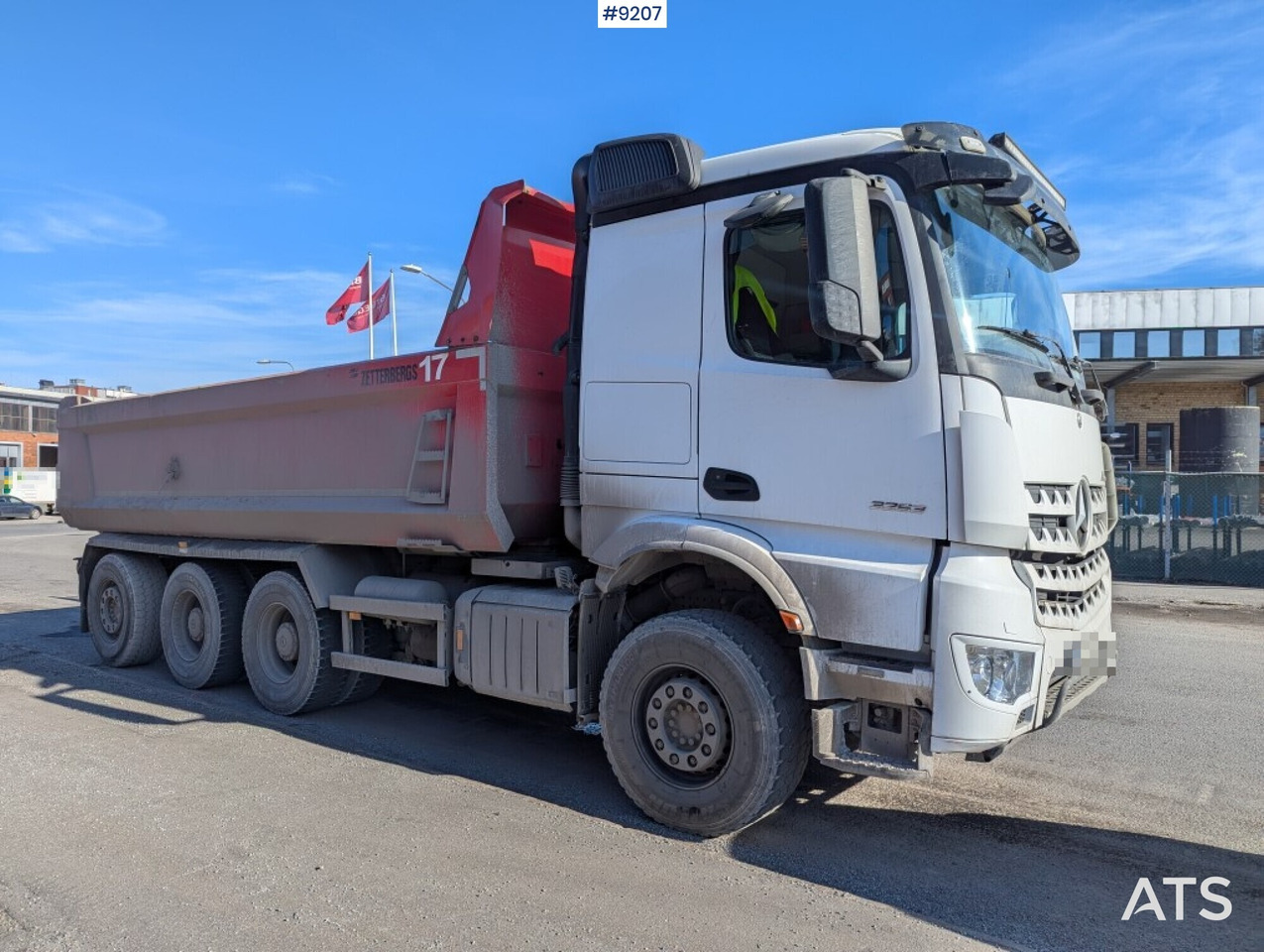 Dump / tipper truck Mercedes Benz Arocs 3253 8X4 - Tipper: picture 2 Dump / tipper truck Mercedes Benz Arocs 3253 8X4 - Tipper: picture 2