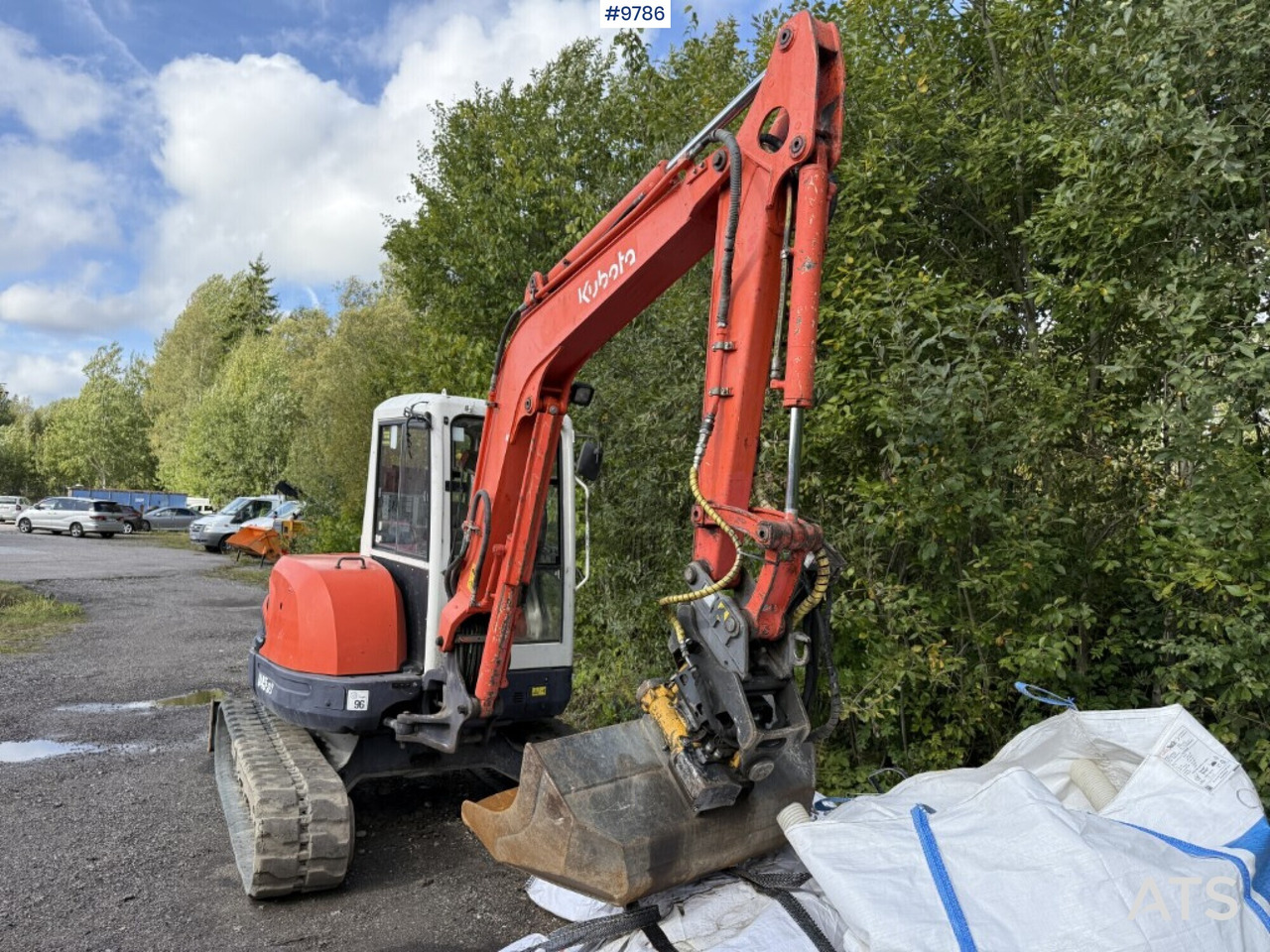 Kubota U45-3a crawler excavator with tiltrotator and buckets - Mini excavator: picture 2 Kubota U45-3a crawler excavator with tiltrotator and buckets - Mini excavator: picture 2