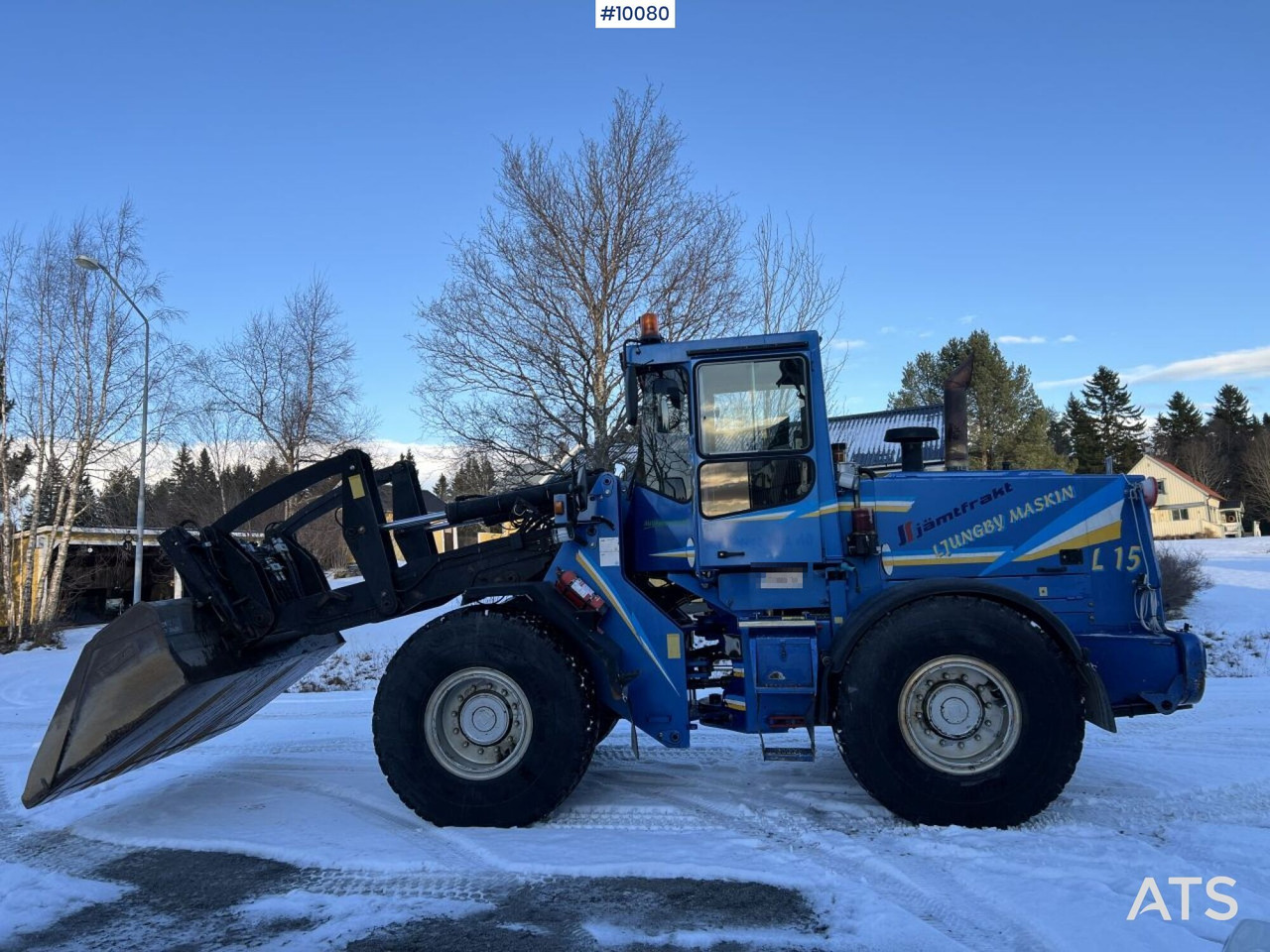 Ljungby L15 Wheel Loader with Scale and Slewing Bracket - Wheel loader: picture 1 Ljungby L15 Wheel Loader with Scale and Slewing Bracket - Wheel loader: picture 1