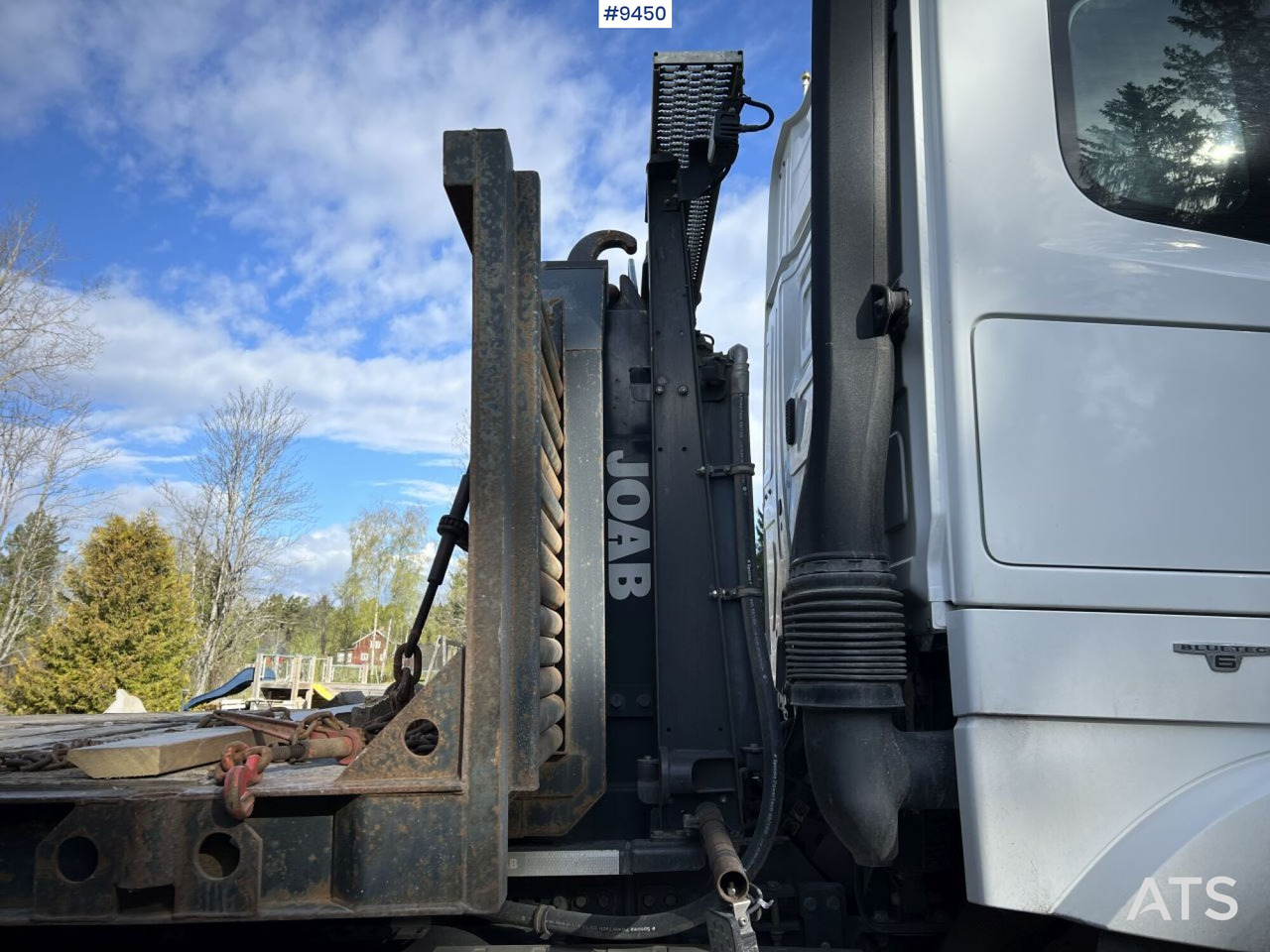 Mercedes Benz Arocs 3251 Tridem Hooklift, flatbed and concrete rotator - Hook lift truck: picture 5 Mercedes Benz Arocs 3251 Tridem Hooklift, flatbed and concrete rotator - Hook lift truck: picture 5