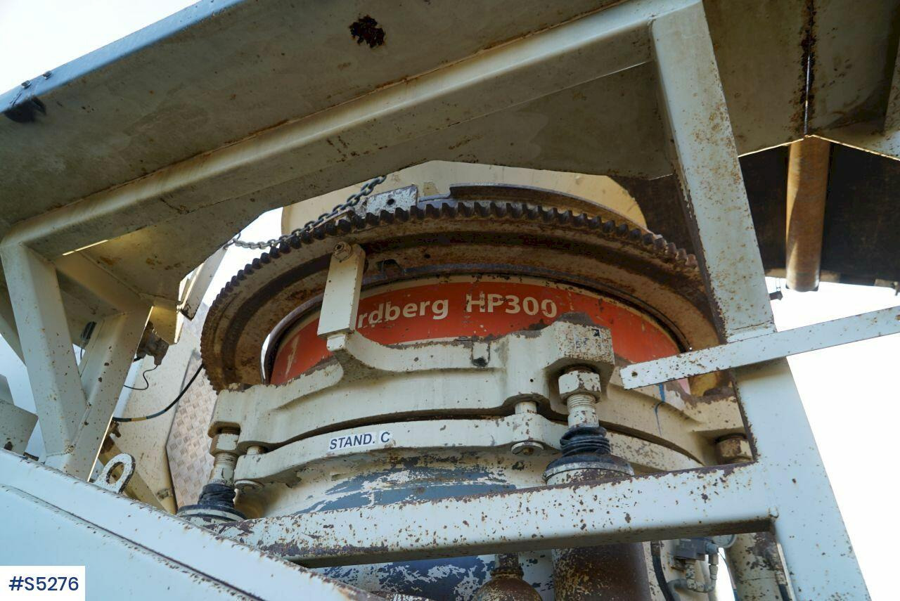 Crusher Metso Lokotrack  LT 300HP Crusher on tracks: picture 8