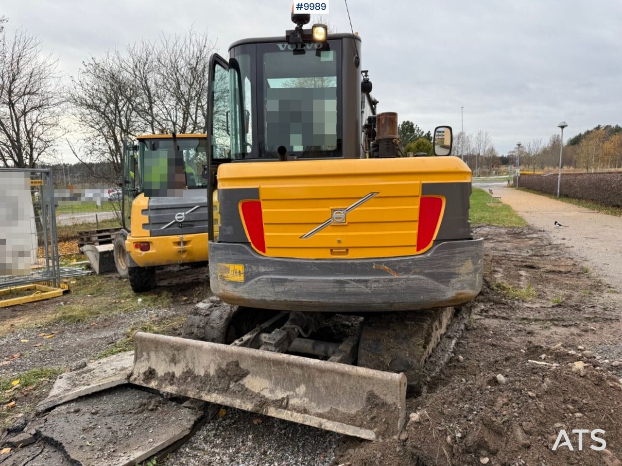Crawler excavator Volvo EC55C with tiltrotator and buckets - Other machinery: picture 3 Crawler excavator Volvo EC55C with tiltrotator and buckets - Other machinery: picture 3