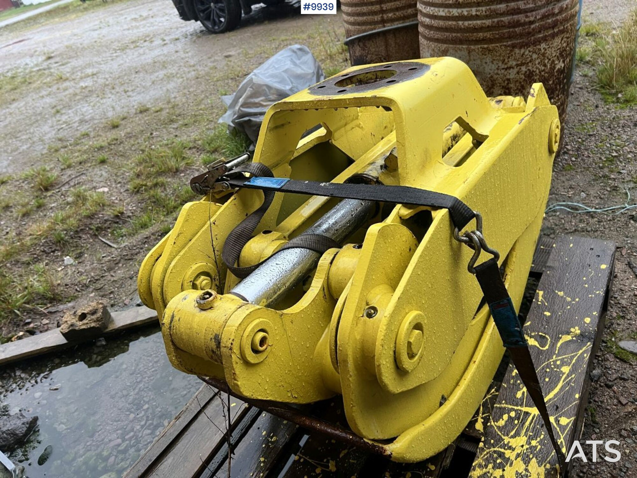 John Deere Logging Grapple SG 042 - Other machinery: picture 1 John Deere Logging Grapple SG 042 - Other machinery: picture 1