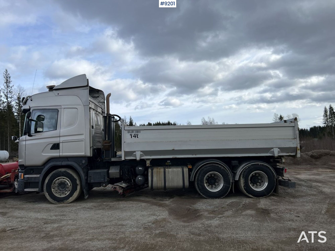 Scania R520 Tipper truck with plow equipment and underbite leasing Scania R520 Tipper truck with plow equipment and underbite: picture 8