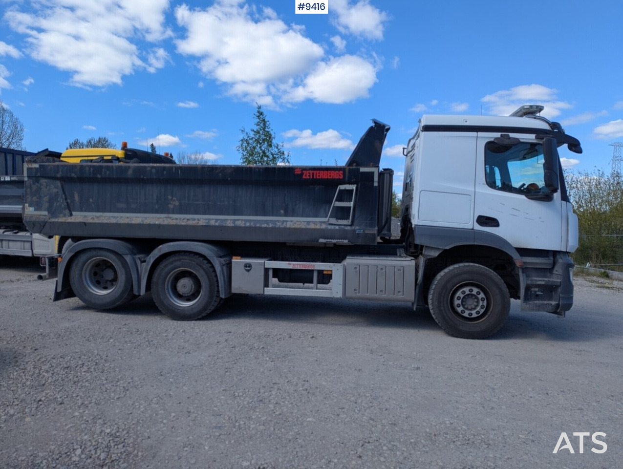 Tipper Tipper Truck Mercedes-Benz Arocs 6X2: picture 9