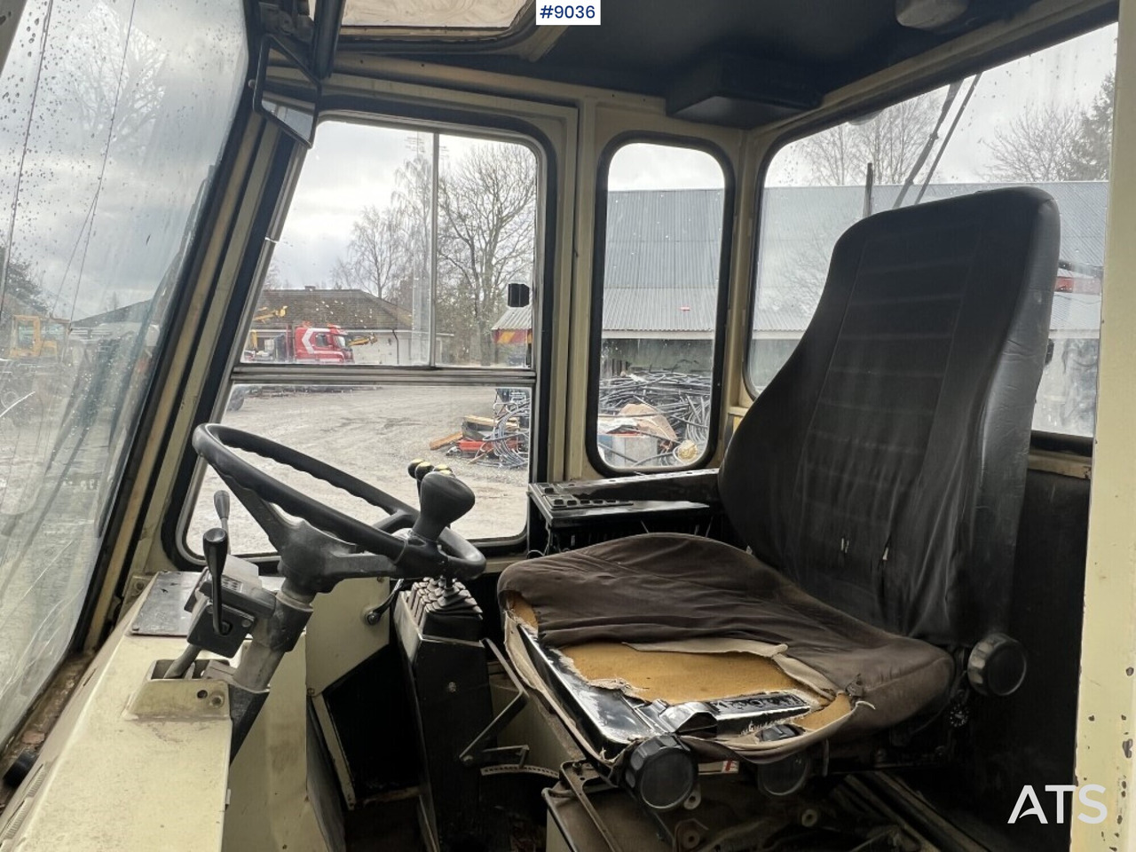 Truck Kalmar EB 4-500 with battery charger and extra tire - Forklift: picture 5 Truck Kalmar EB 4-500 with battery charger and extra tire - Forklift: picture 5