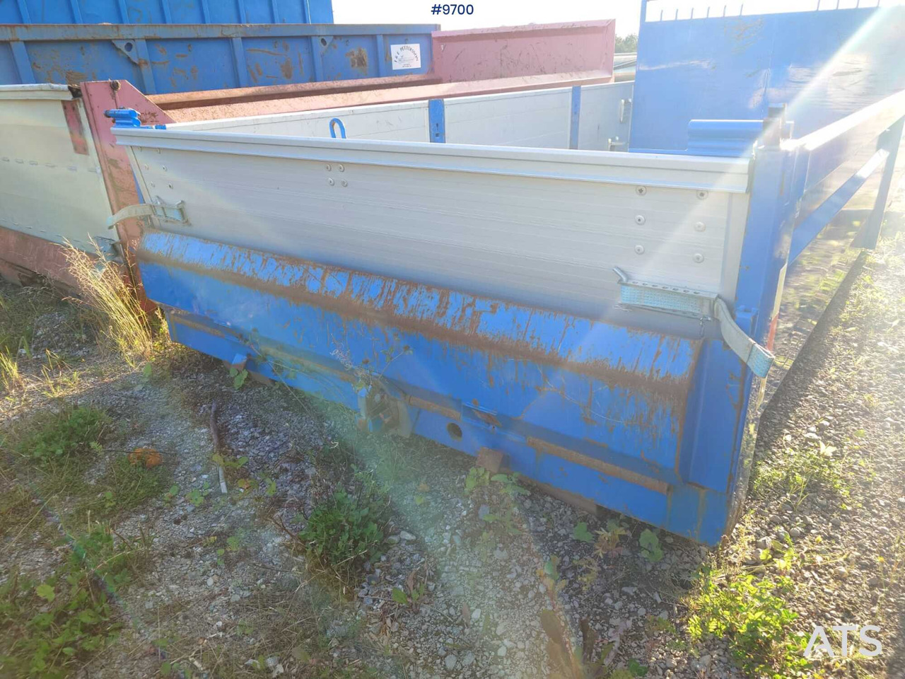 Truck body / Flatbed - Roll-off container: picture 4 Truck body / Flatbed - Roll-off container: picture 4