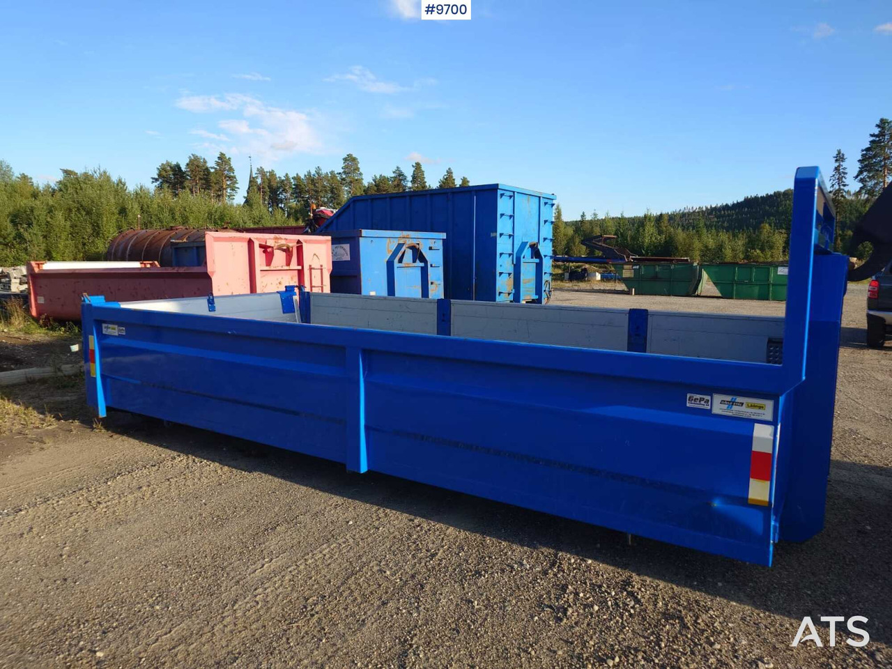 Truck body / Flatbed - Roll-off container: picture 2 Truck body / Flatbed - Roll-off container: picture 2