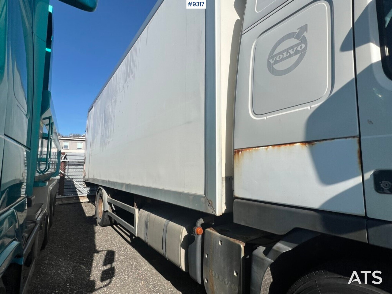VOLVO FM-340 4X2 Box Truck - Box truck: picture 4 VOLVO FM-340 4X2 Box Truck - Box truck: picture 4