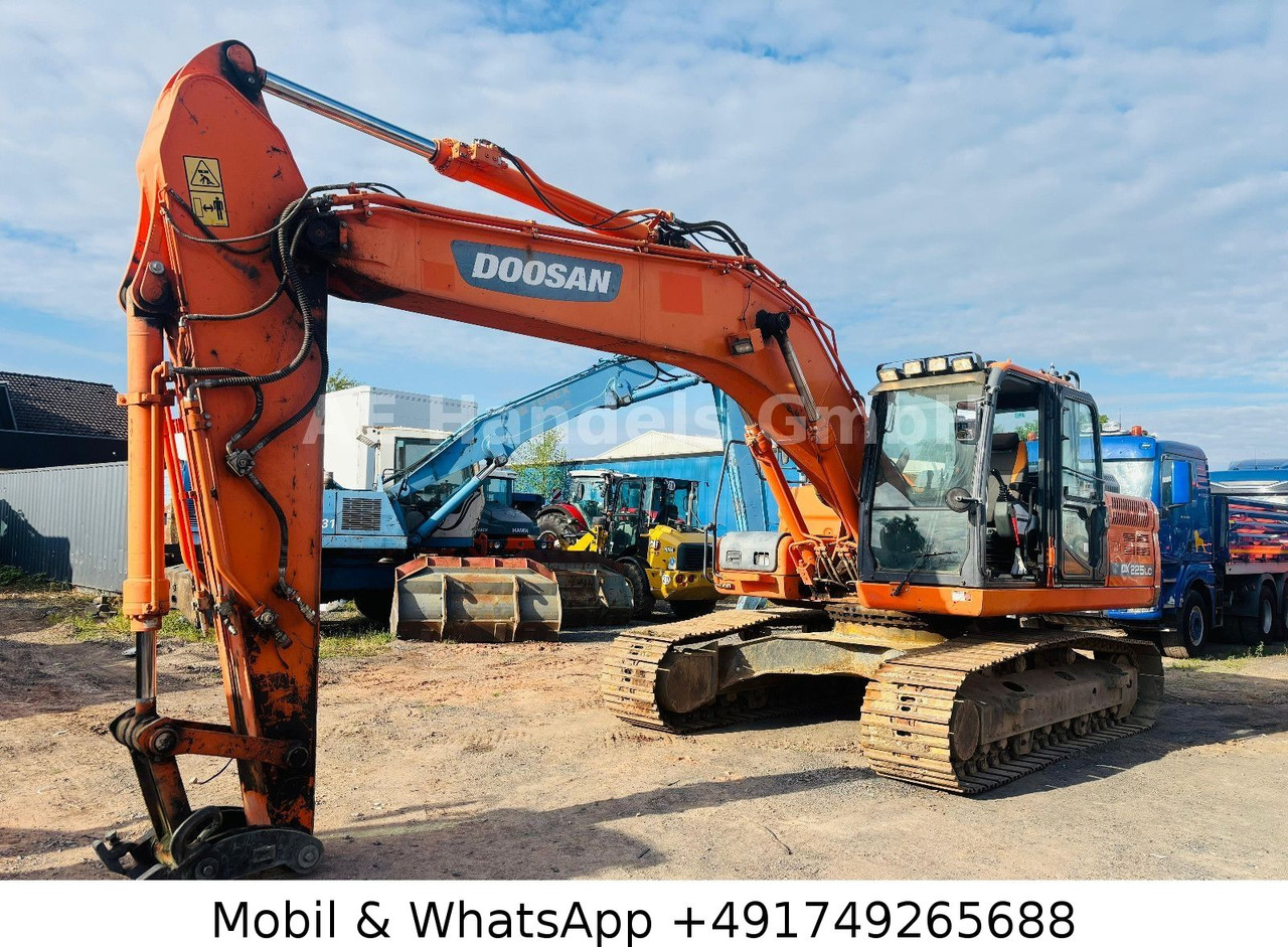Doosan DX 225LC-3 *Monoausleger/Klima/Kamera - Crawler excavator: picture 2 Doosan DX 225LC-3 *Monoausleger/Klima/Kamera - Crawler excavator: picture 2