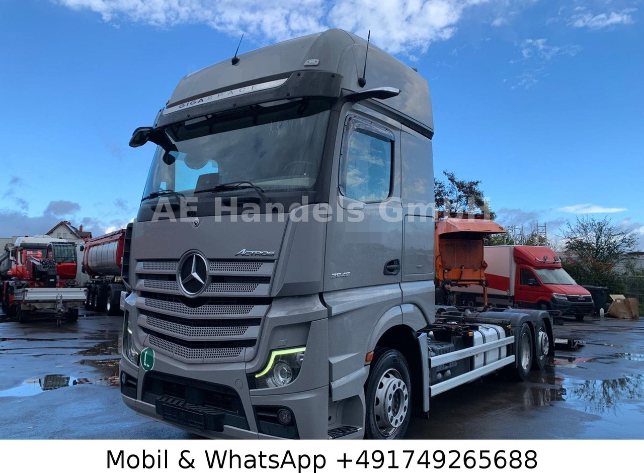 Mercedes-Benz Actros V 2545 GigaSpace BDF LL*Retarder/LBW/L+L - Container transporter/ Swap body truck: picture 1 Mercedes-Benz Actros V 2545 GigaSpace BDF LL*Retarder/LBW/L+L - Container transporter/ Swap body truck: picture 1