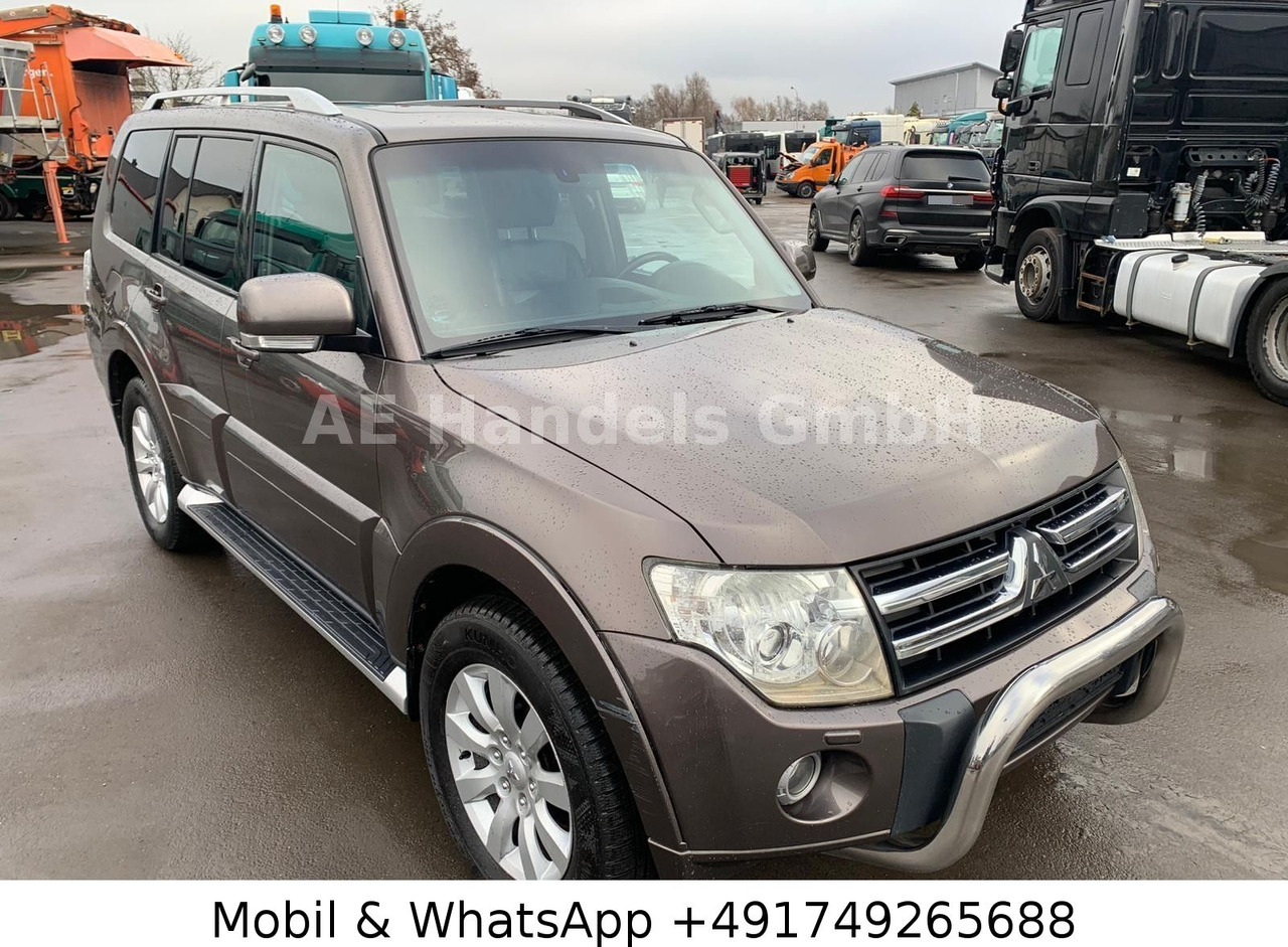 Mitsubishi Pajero 3.2 DI-D Instyle *Auto./Xenon/Leder/AHK - SUV: picture 1 Mitsubishi Pajero 3.2 DI-D Instyle *Auto./Xenon/Leder/AHK - SUV: picture 1