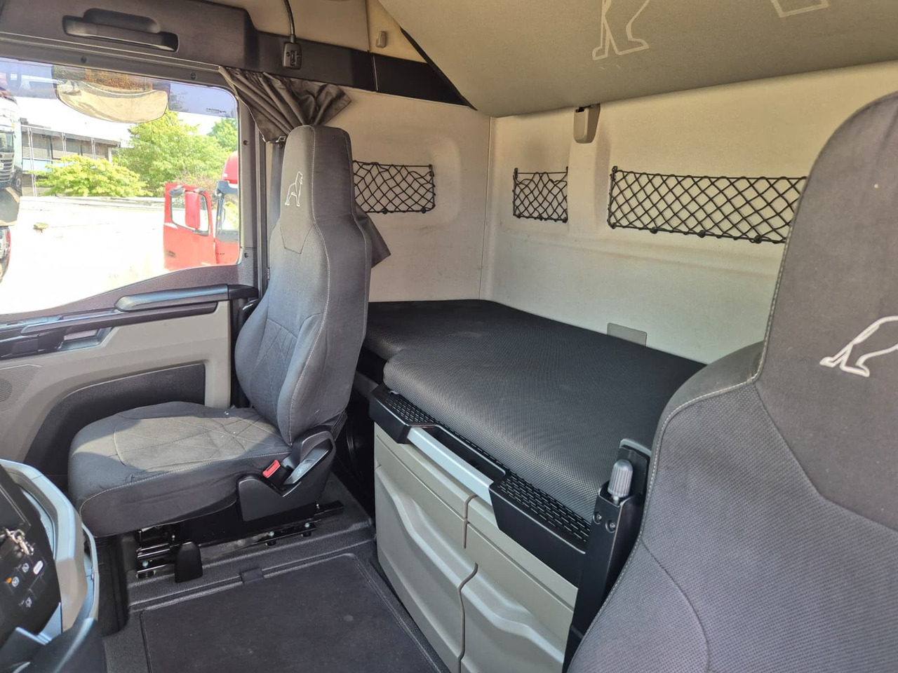 Tractor unit MAN TGX 18.510 BL 4x4 HydroDrive *Pritader/Hydr./ACC: picture 18 Tractor unit MAN TGX 18.510 BL 4x4 HydroDrive *Pritader/Hydr./ACC: picture 18