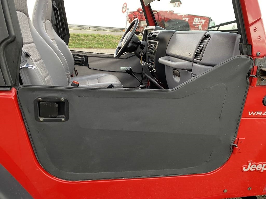 SUV Jeep WRANGLER 2.5i 118 Véhicule d'Origine Française: picture 26 SUV Jeep WRANGLER 2.5i 118 Véhicule d'Origine Française: picture 26