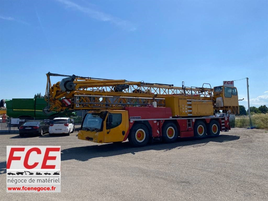 Liebherr MK 88 Certificat CE / 1er Main endommagée - Self-erecting tower crane: picture 1 Liebherr MK 88 Certificat CE / 1er Main endommagée - Self-erecting tower crane: picture 1