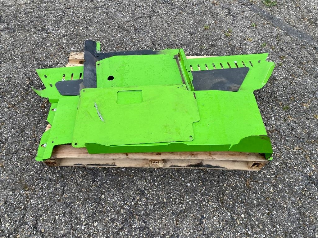 Telescopic handler Merlo TF 42.7-145 / 40Km/H endommagé: picture 39