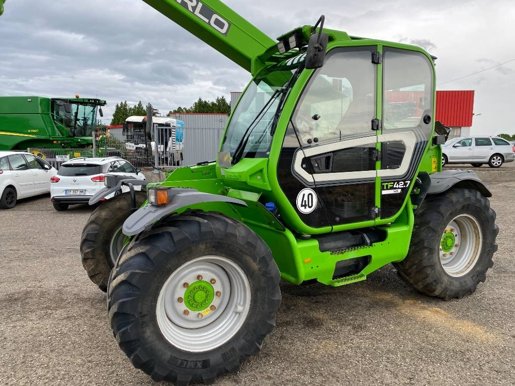 Telescopic handler Merlo TF 42.7-145 / 40Km/H endommagé: picture 21