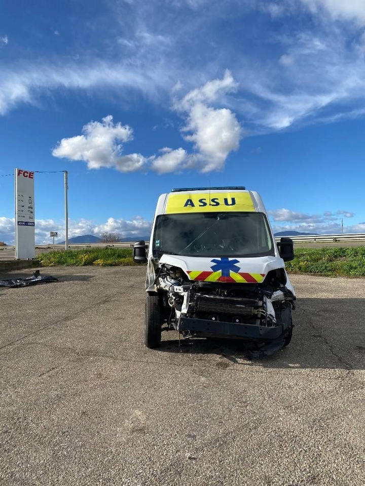 Fiat LES DAUPHINS/DUCATO TORINO 2.3M-Jet 160 endommagée - Other machinery: picture 2 Fiat LES DAUPHINS/DUCATO TORINO 2.3M-Jet 160 endommagée - Other machinery: picture 2