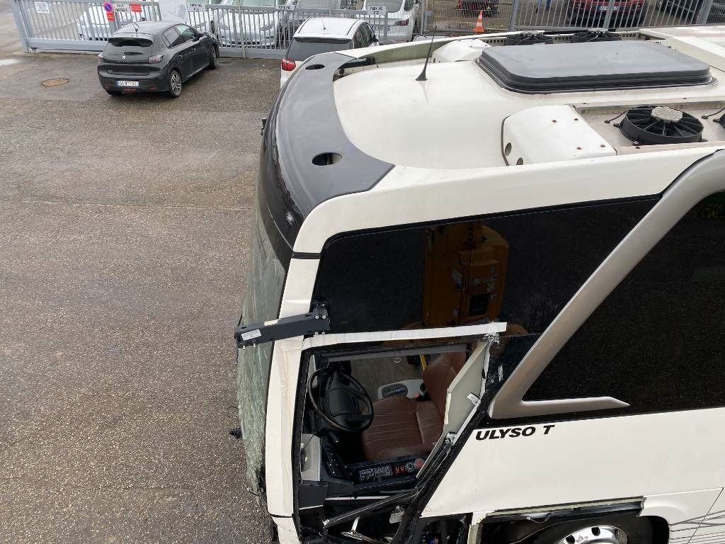 Suburban bus Otokar ULYSO-T Cummins e6/316Ps endommagé: picture 17 Suburban bus Otokar ULYSO-T Cummins e6/316Ps endommagé: picture 17