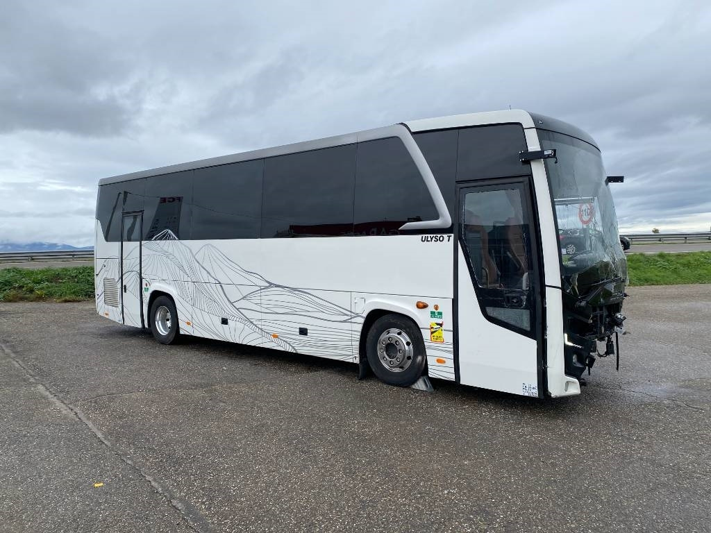 Otokar ULYSO-T Cummins e6/316Ps endommagé  - Suburban bus: picture 3 Otokar ULYSO-T Cummins e6/316Ps endommagé  - Suburban bus: picture 3