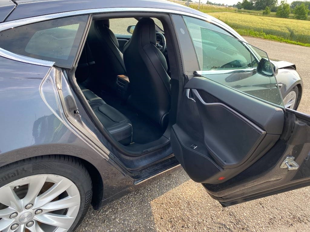 Car Tesla MODEL S 100D Carte Grise Française endommagée: picture 45