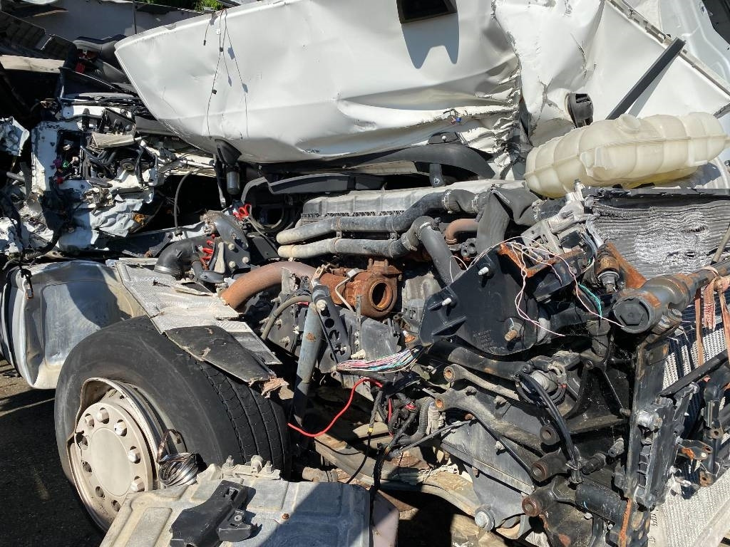 Renault T460 Vente en pièces détachée - Tractor unit: picture 5 Renault T460 Vente en pièces détachée - Tractor unit: picture 5