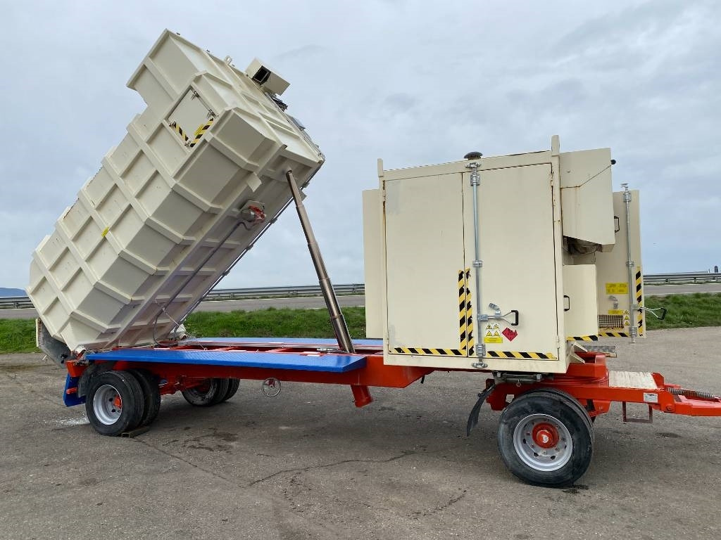 UNIVAC ASPIRATEUR MOBILE UNIVAC SC90DAV9AR-C - Utility/ Special vehicle: picture 4 UNIVAC ASPIRATEUR MOBILE UNIVAC SC90DAV9AR-C - Utility/ Special vehicle: picture 4