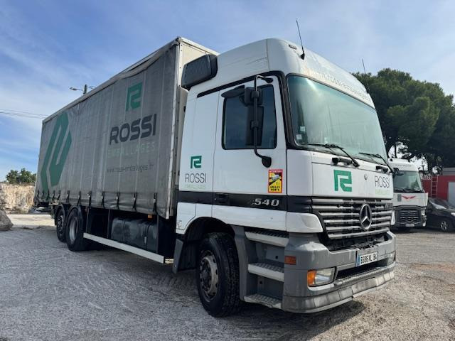Mercedes 2540 RIDELLES PLATEAU RIDELLES BACHE HAYON - Curtainsider truck: picture 1 Mercedes 2540 RIDELLES PLATEAU RIDELLES BACHE HAYON - Curtainsider truck: picture 1