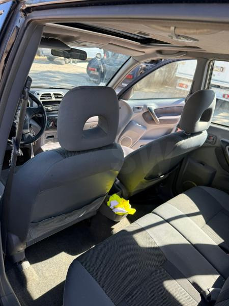 Toyota Rav 4 - Hatchback: picture 5 Toyota Rav 4 - Hatchback: picture 5