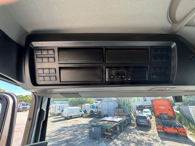 MAN TGX 18-520 ADR 2 - Tractor unit: picture 5 MAN TGX 18-520 ADR 2 - Tractor unit: picture 5