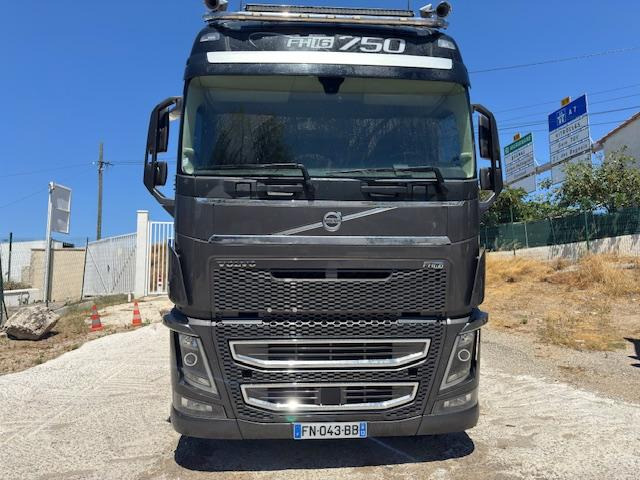Volvo FH16 750 - Tractor unit: picture 3 Volvo FH16 750 - Tractor unit: picture 3
