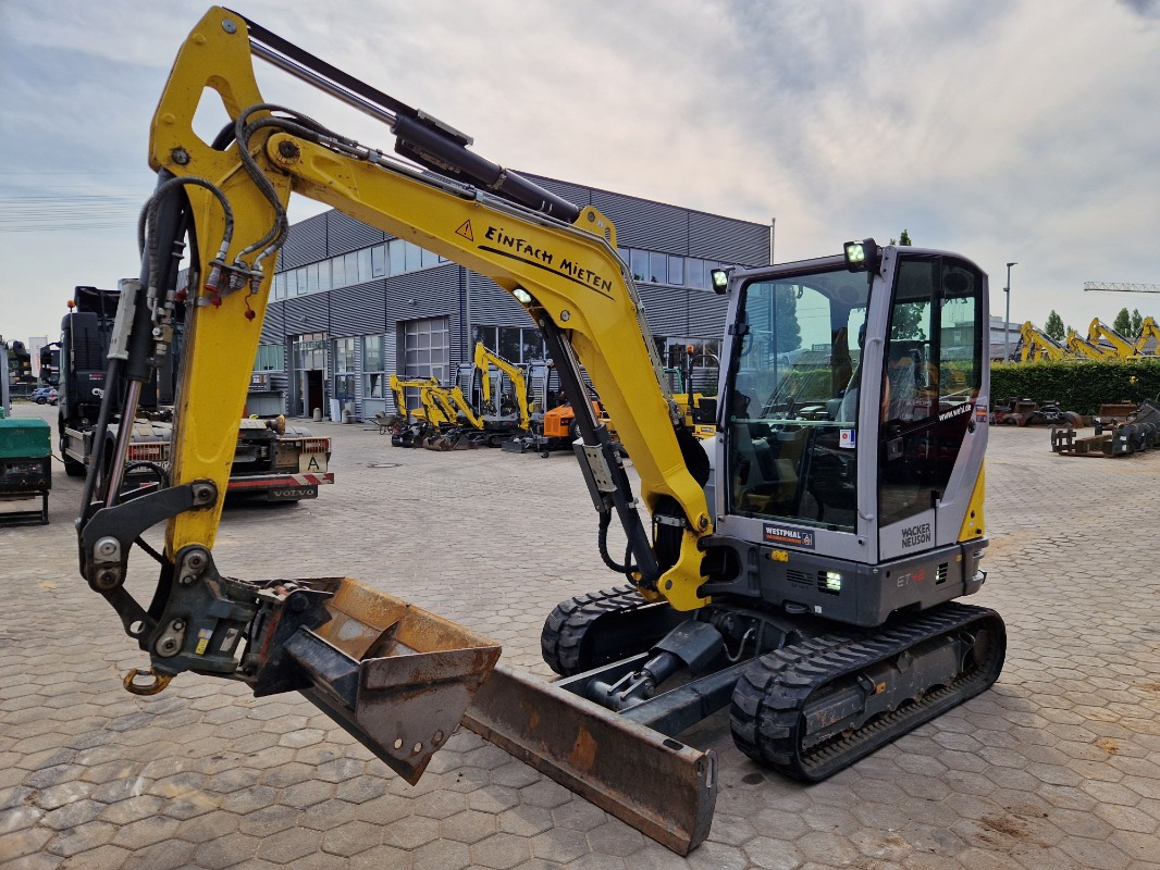 Neuson ET42 - Mini excavator: picture 1 Neuson ET42 - Mini excavator: picture 1