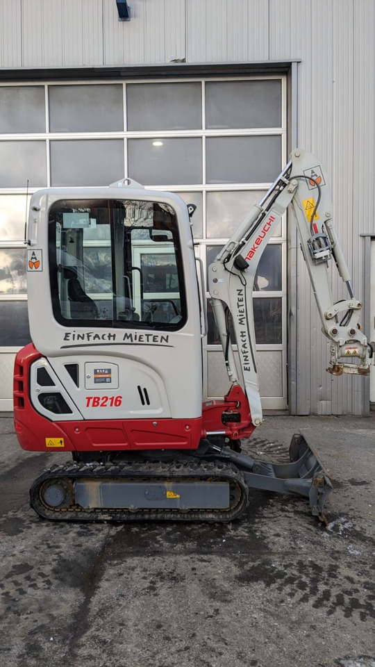 Takeuchi TB216AV4 - Mini excavator: picture 3 Takeuchi TB216AV4 - Mini excavator: picture 3