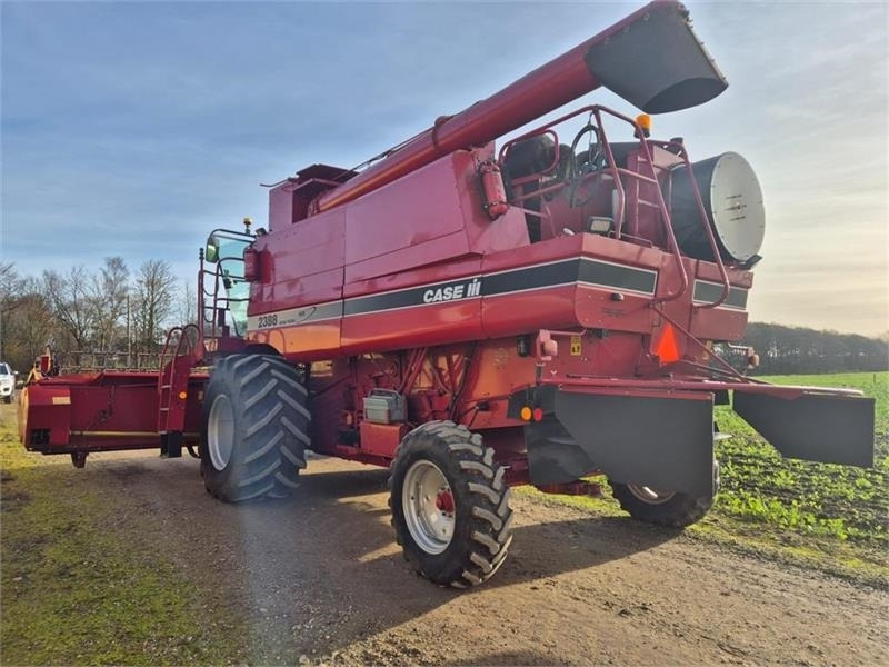 Case IH AXIAL-FLOW 2388 - Combine harvester: picture 5 Case IH AXIAL-FLOW 2388 - Combine harvester: picture 5