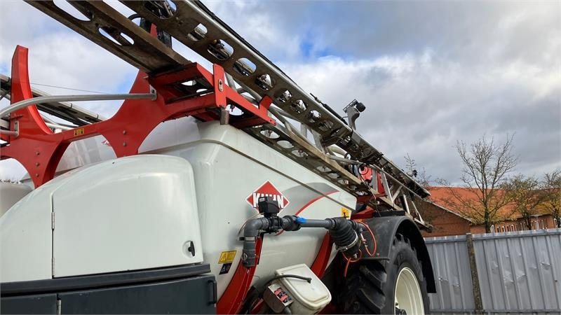 Kuhn OCEANIS 7700 L 30M - Trailed sprayer: picture 3 Kuhn OCEANIS 7700 L 30M - Trailed sprayer: picture 3