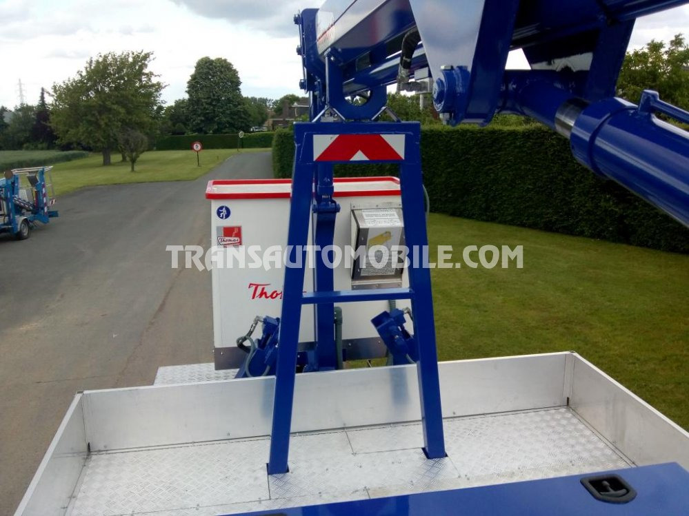 Iveco Eurocargo ML150E24W 5.9L Diesel NACELLE - 4x4 leasing Iveco Eurocargo ML150E24W 5.9L Diesel NACELLE - 4x4: picture 15