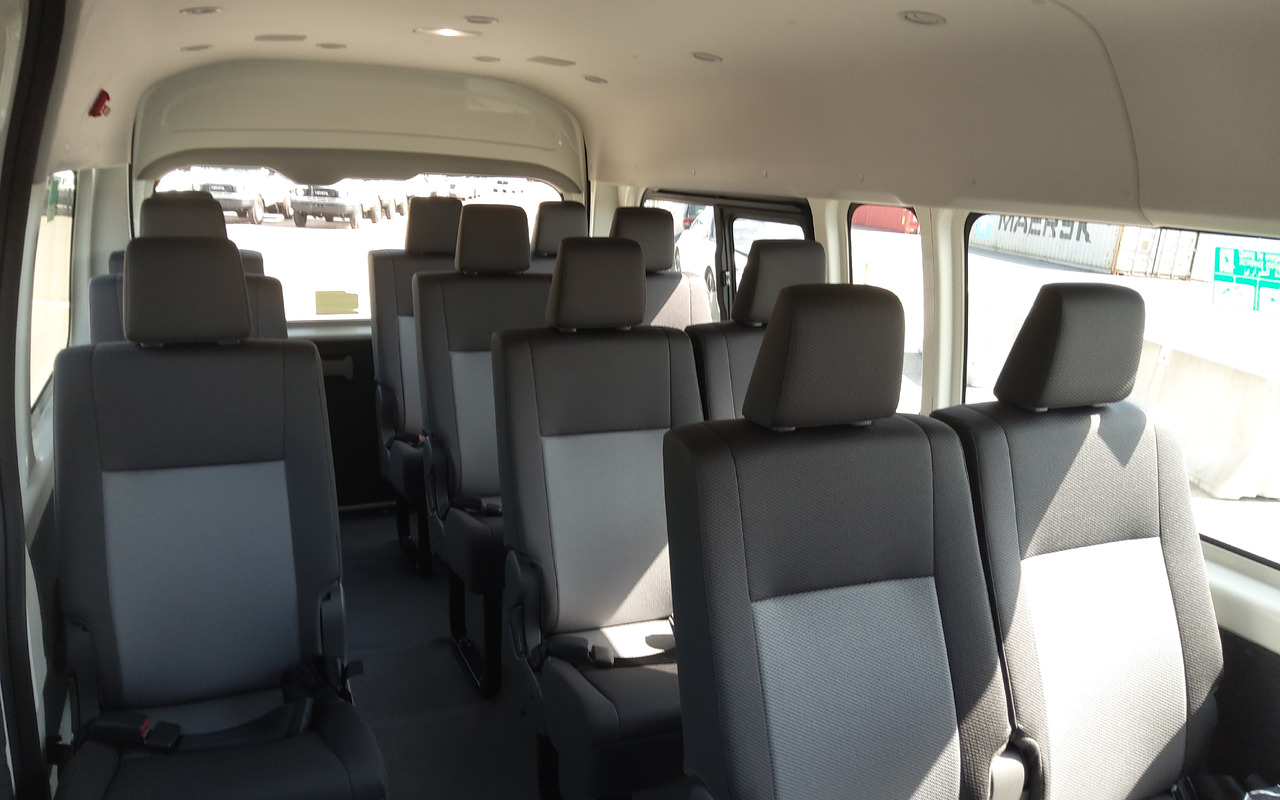 New Minibus, Passenger van Toyota Hiace HIGH ROOF / TOIT HAUT 3.5L Petrol Manual: picture 13 New Minibus, Passenger van Toyota Hiace HIGH ROOF / TOIT HAUT 3.5L Petrol Manual: picture 13