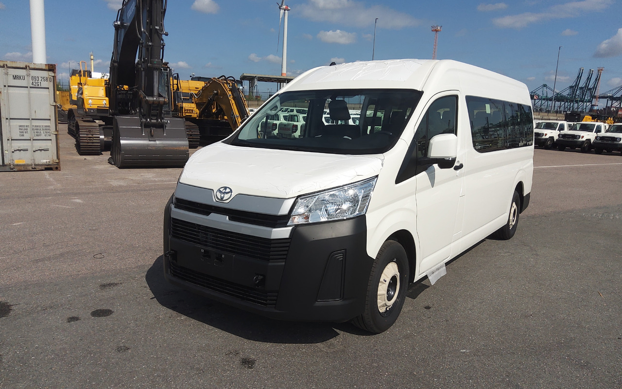 Toyota Hiace HIGH ROOF / TOIT HAUT 3.5L Petrol Manual - Minibus, Passenger van: picture 1 Toyota Hiace HIGH ROOF / TOIT HAUT 3.5L Petrol Manual - Minibus, Passenger van: picture 1