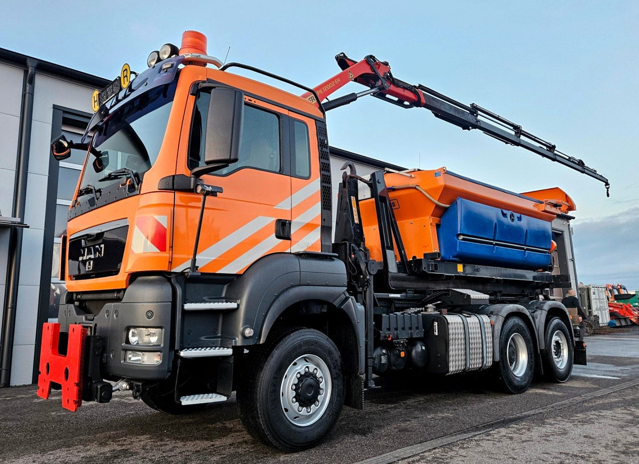MAN TGS 28.400 6x4-4 BL Palfinger PK12002 Kran Euro5 - Tipper, Crane truck: picture 2 MAN TGS 28.400 6x4-4 BL Palfinger PK12002 Kran Euro5 - Tipper, Crane truck: picture 2