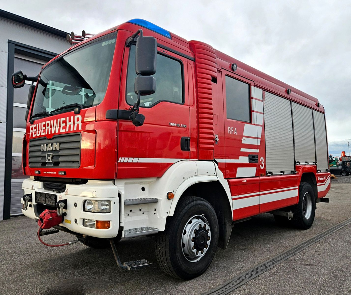 MAN TGM 18.330 4x4 Feuerwehr Rosenbauer RFA - Truck: picture 1 MAN TGM 18.330 4x4 Feuerwehr Rosenbauer RFA - Truck: picture 1