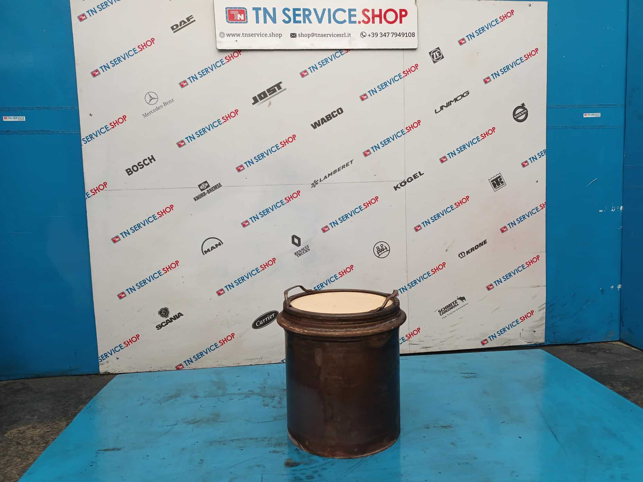 Filtro Antiparticolato Volvo E6 - Muffler/ Exhaust system: picture 1 Filtro Antiparticolato Volvo E6 - Muffler/ Exhaust system: picture 1