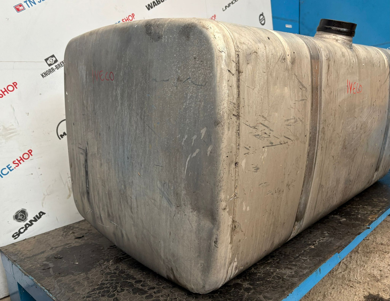 Serbatoio Gasolio Iveco - Fuel tank for Truck: picture 3 Serbatoio Gasolio Iveco - Fuel tank for Truck: picture 3