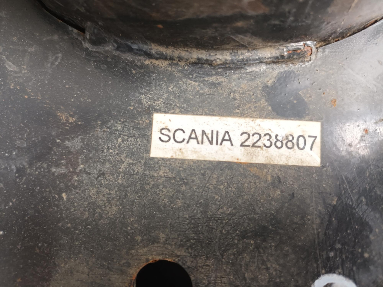 Supporto trasmissione Scania - Axle and parts: picture 2 Supporto trasmissione Scania - Axle and parts: picture 2