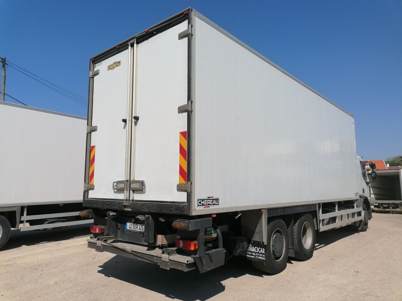 Renault Premium 440 - Refrigerator truck: picture 3 Renault Premium 440 - Refrigerator truck: picture 3
